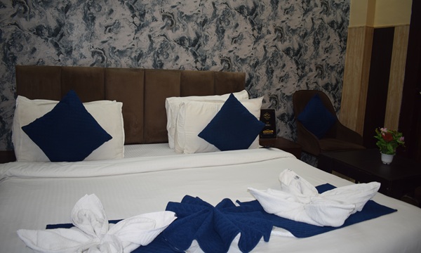 Super Deluxe Room Image 9