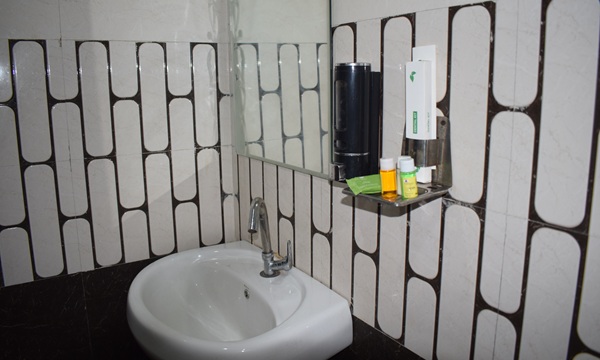 Deluxe Room Image 12