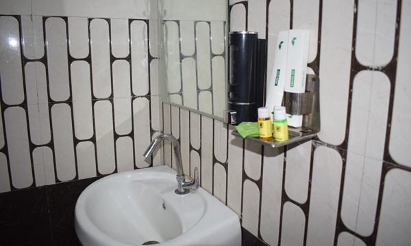 Deluxe Room Image 13
