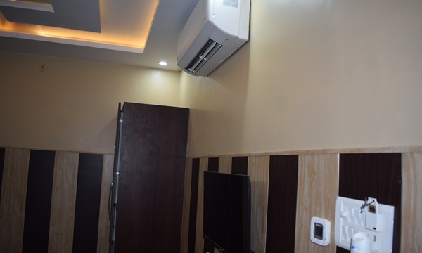 Deluxe Room Image 15