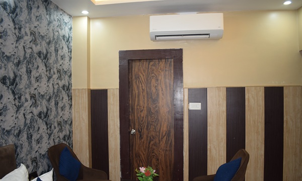 Super Deluxe Room Image 6
